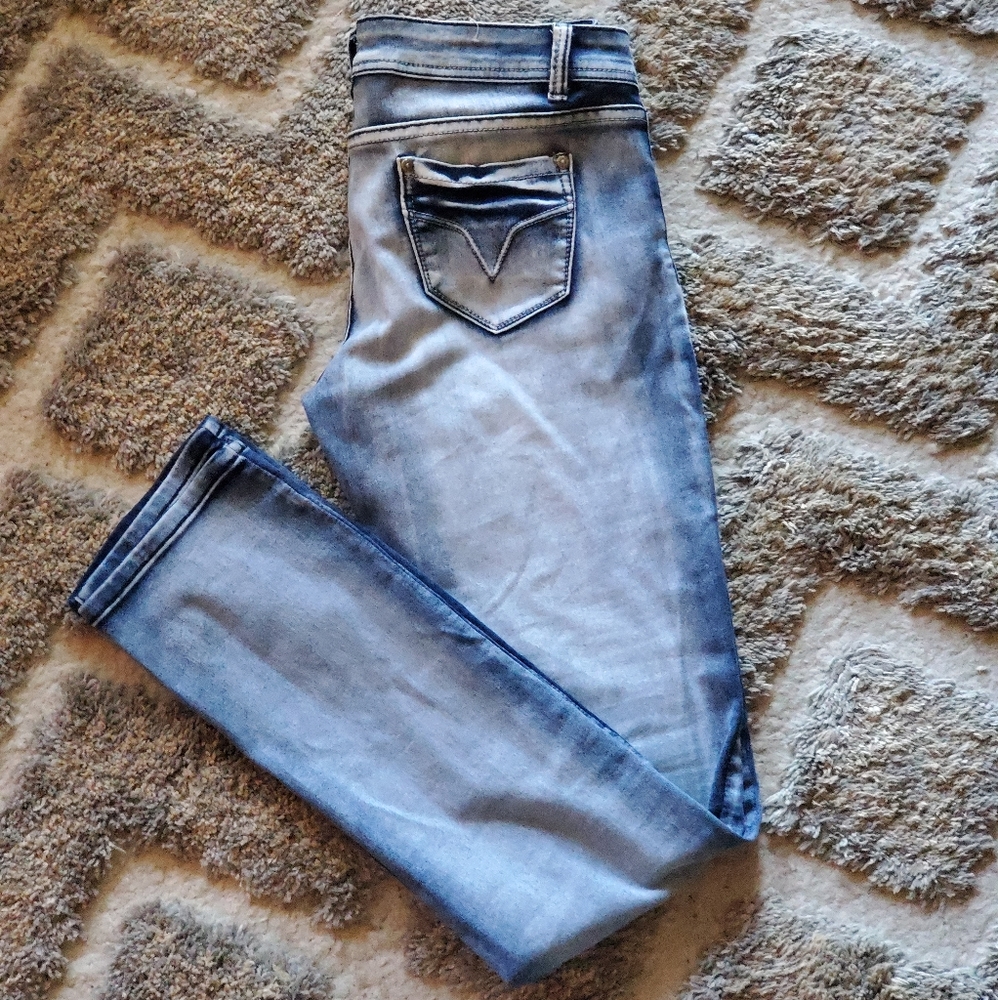 M.A.O Women's Light Blue Acid Wash Jeans